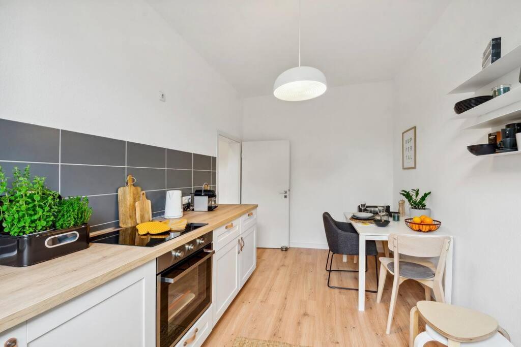 Appartamento Wuppertaler Altbau-Traum Gutenberg - Naehe Dus & Dortmund & Koeln & Essen Esterno foto