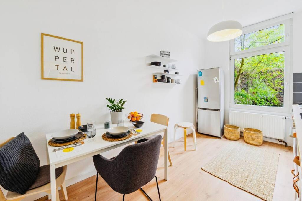 Appartamento Wuppertaler Altbau-Traum Gutenberg - Naehe Dus & Dortmund & Koeln & Essen Esterno foto